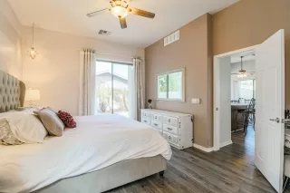 Photo #2: 6133817 Listing 