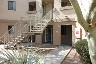 Photo #3: 6133940 Listing