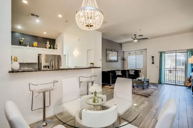 MLS: 6133944 Condo For Sale