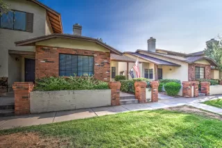 Photo #2: 6134327 Listing