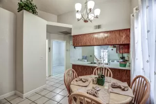 Photo #6: 6134327 Listing