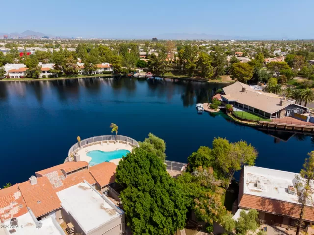 MLS: 6134513 Condo For Sale