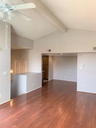 Photo #5: 6134625 Listing