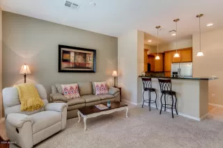 Photo #5: 6134759 Listing