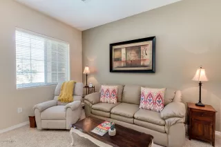 Photo #6: 6134759 Listing