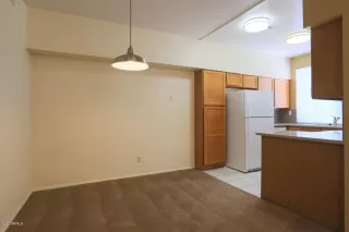 Photo #5: 6134957 Listing