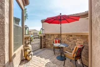 Photo #5: 6135096 Listing