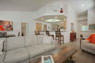 Photo #4: 6135180 Listing 