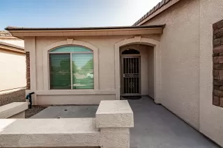 Photo #2: 6135294 Listing