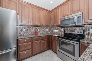 Photo #4: 6135294 Listing