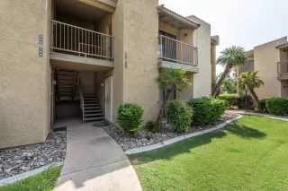 Photo #2: 6135386 Listing