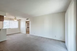 Photo #5: 6135386 Listing