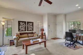 Photo #4: 6135551 Listing