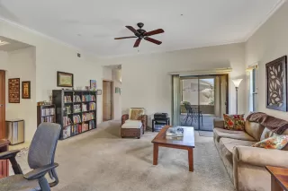 Photo #5: 6135551 Listing