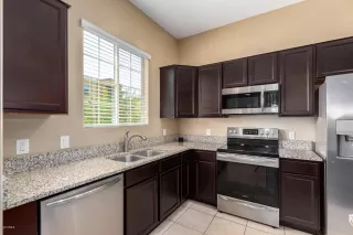 Photo #6: 6135904 Listing 