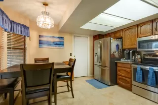 Photo #4: 6136161 Listing