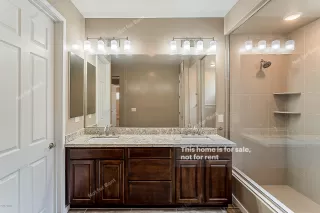 Photo #5: 6136169 Listing