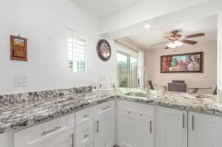 Photo #5: 6136197 Listing 