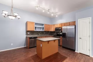 Photo #5: 6136210 Listing