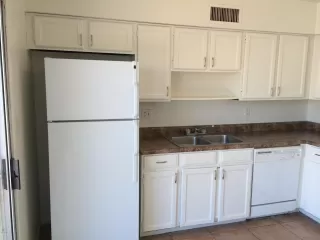 Photo #3: 6136360 Listing