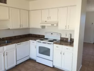 Photo #4: 6136360 Listing