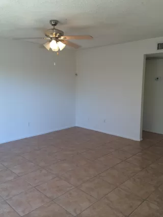 Photo #5: 6136360 Listing