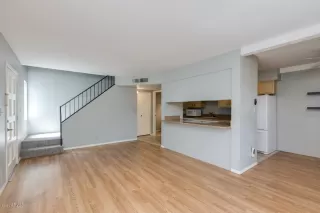 Photo #2: 6136465 Listing