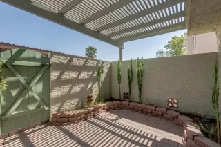 Photo #4: 6136465 Listing