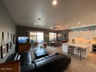 Photo #2: 6136591 Listing 