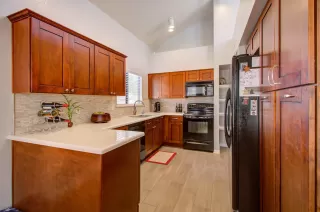 Photo #4: 6136613 Listing