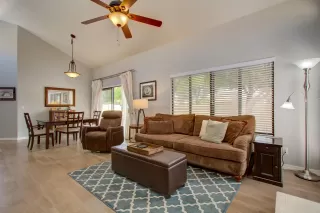 Photo #6: 6136613 Listing