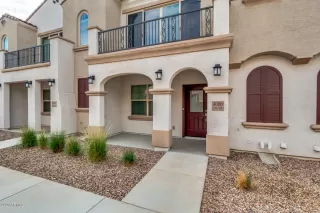 Photo #3: 6136628 Listing