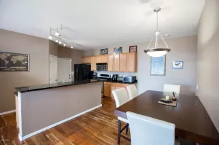 Photo #3: 6136683 Listing