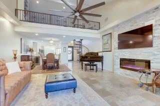 Photo #2: 6136724 Listing 