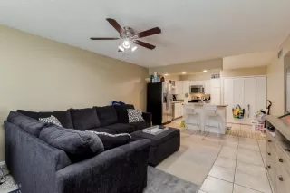 Photo #2: 6136733 Listing 