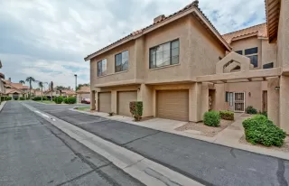 Photo #1: 6136886 Listing 