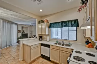 Photo #5: 6136886 Listing 