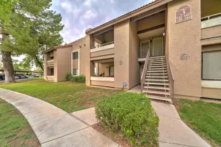 Photo #4: 6136891 Listing