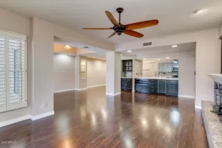 Photo #6: 6136940 Listing