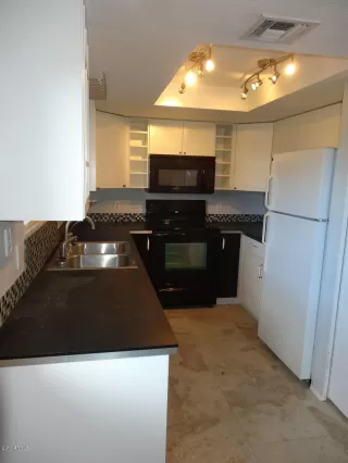 Photo #2: 6137019 Listing 