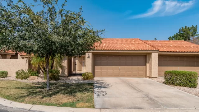 MLS: 6137047 Condo For Sale