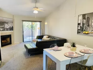 Photo #4: 6137047 Listing