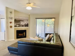 Photo #6: 6137047 Listing