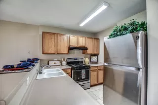 Photo #2: 6137083 Listing 