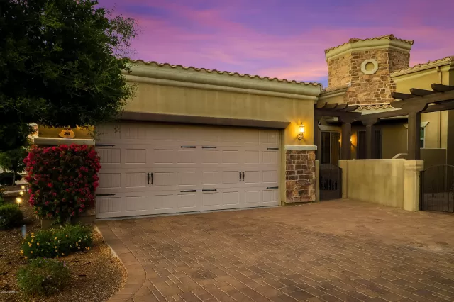 MLS: 6137164 Condo For Sale