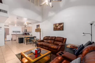 Photo #6: 6137508 Listing