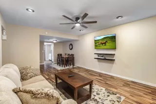 Photo #2: 6137543 Listing