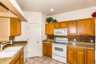 Photo #5: 6137559 Listing 