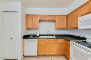 Photo #4: 6137564 Listing