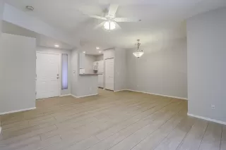 Photo #4: 6137573 Listing